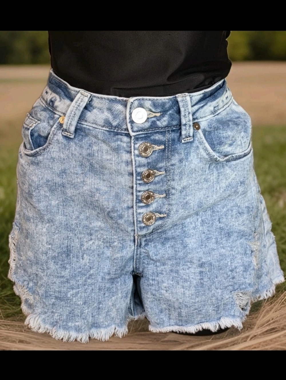 Indigo Rein Denim Shorts Womens Jr Size 5/26 Distressed High-Rise Light Wash
